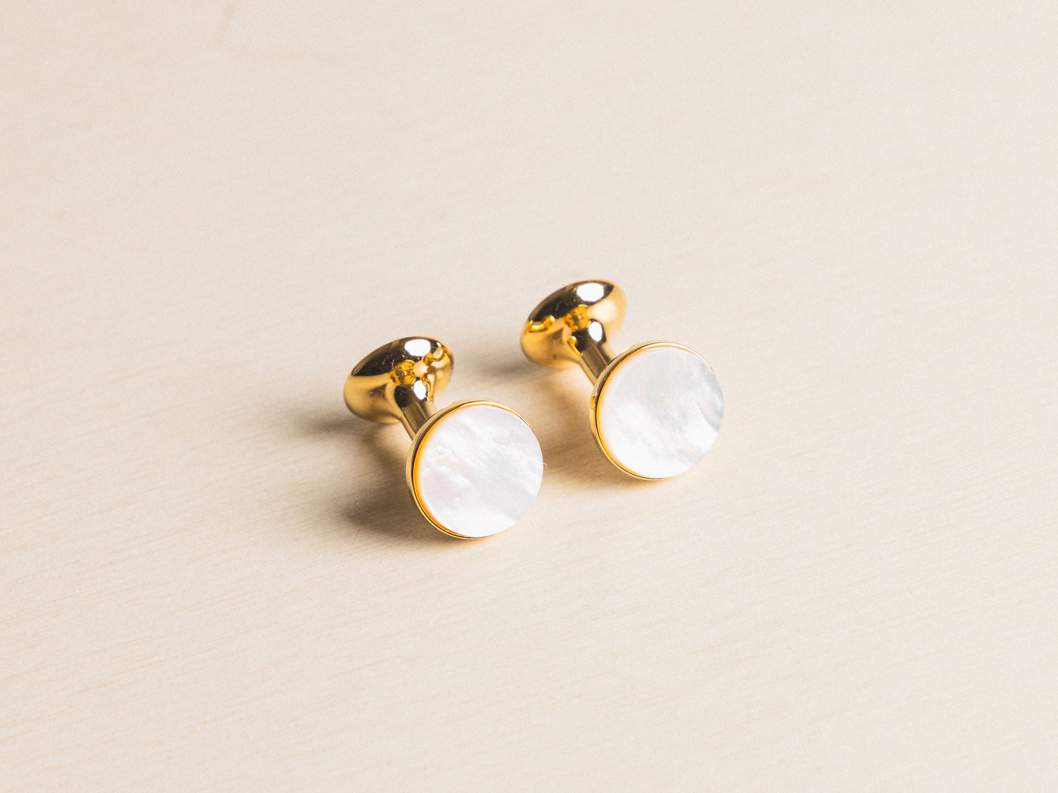 Mother of Pearl Bow Gold Cufflinks