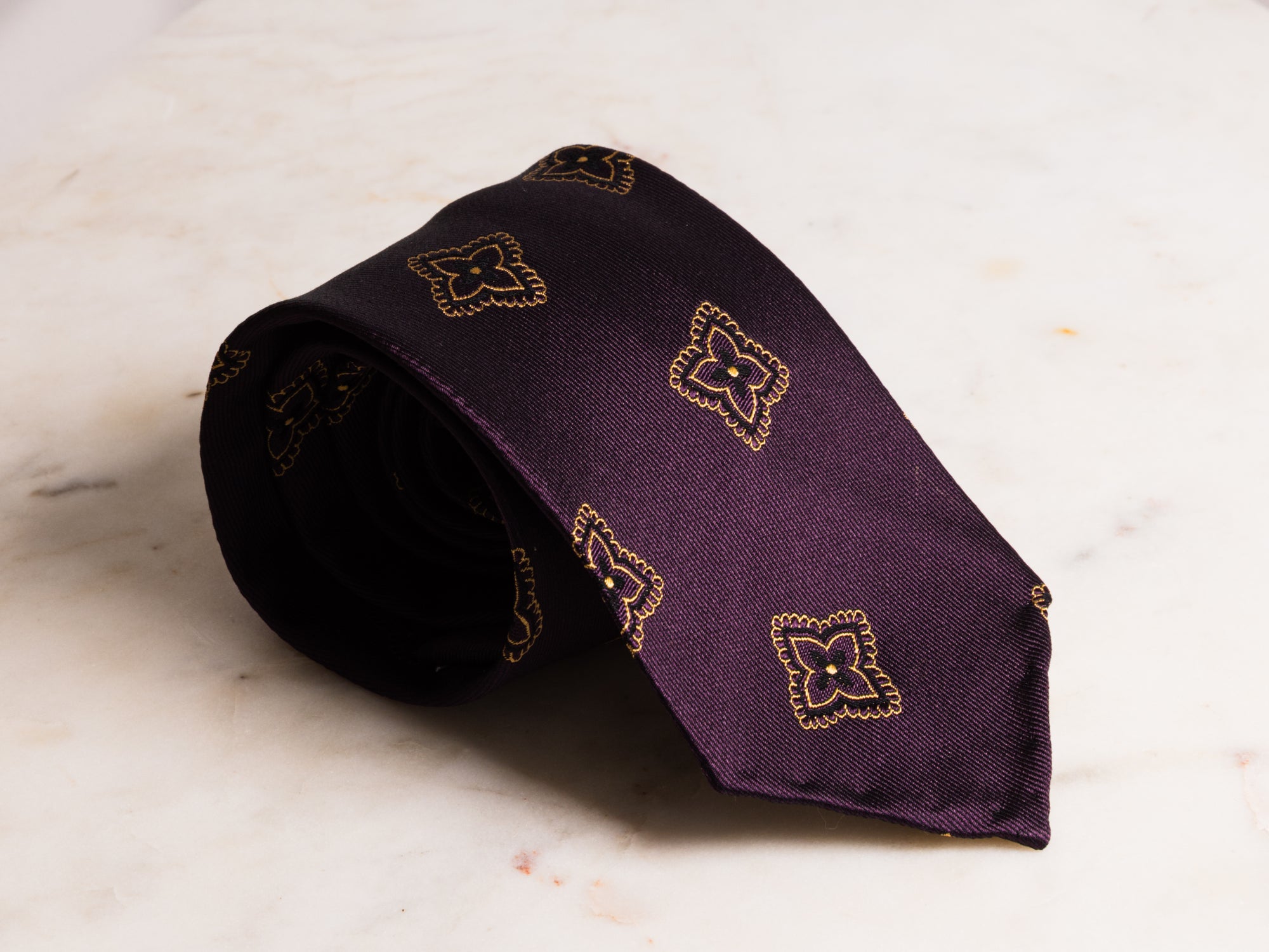 Dark Purple/Tan Star Tie