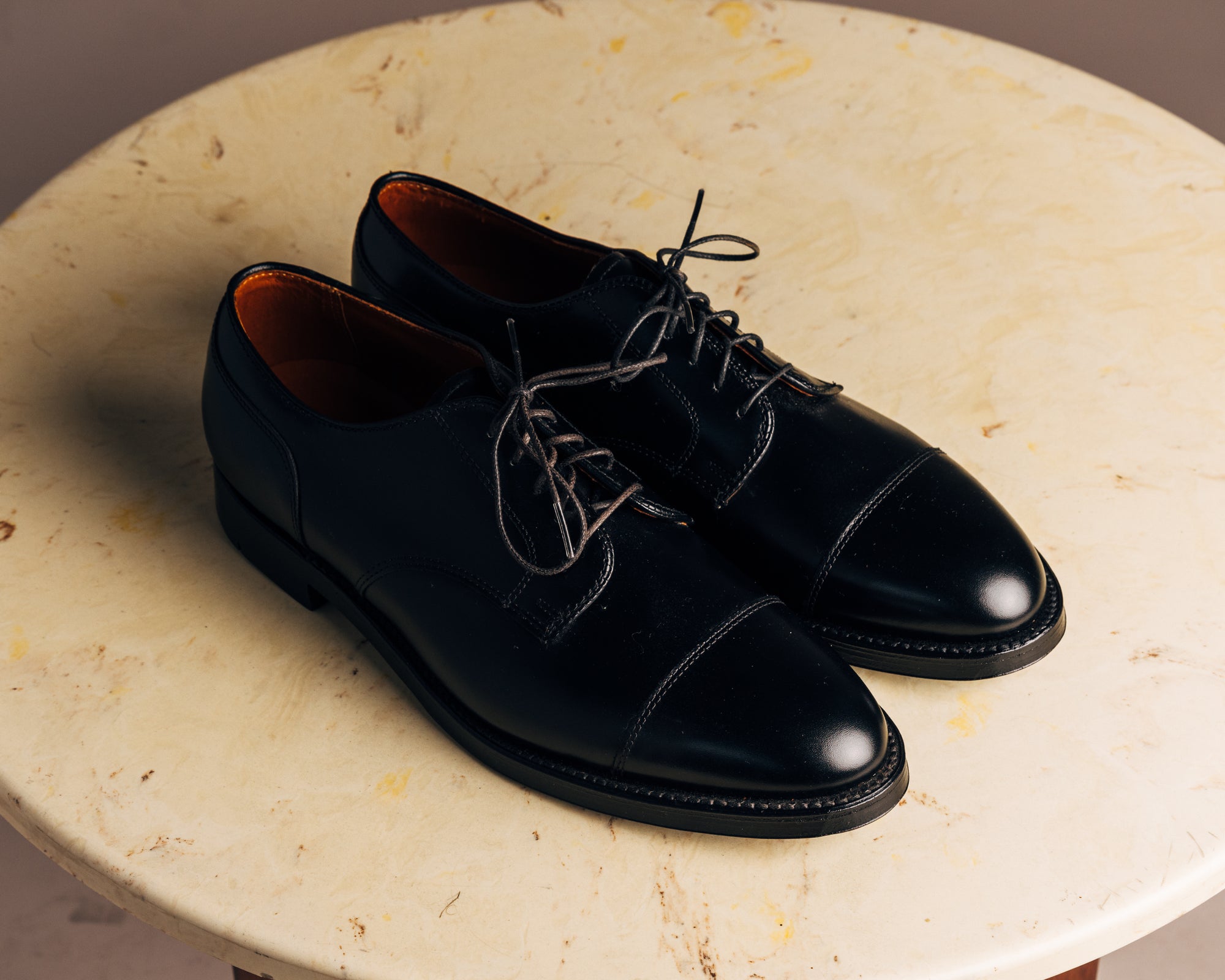 Alden - Black Straight Tip Blucher