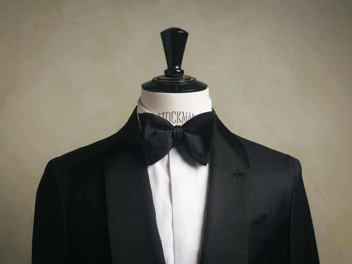Hranek - Black Silk Bow Tie
