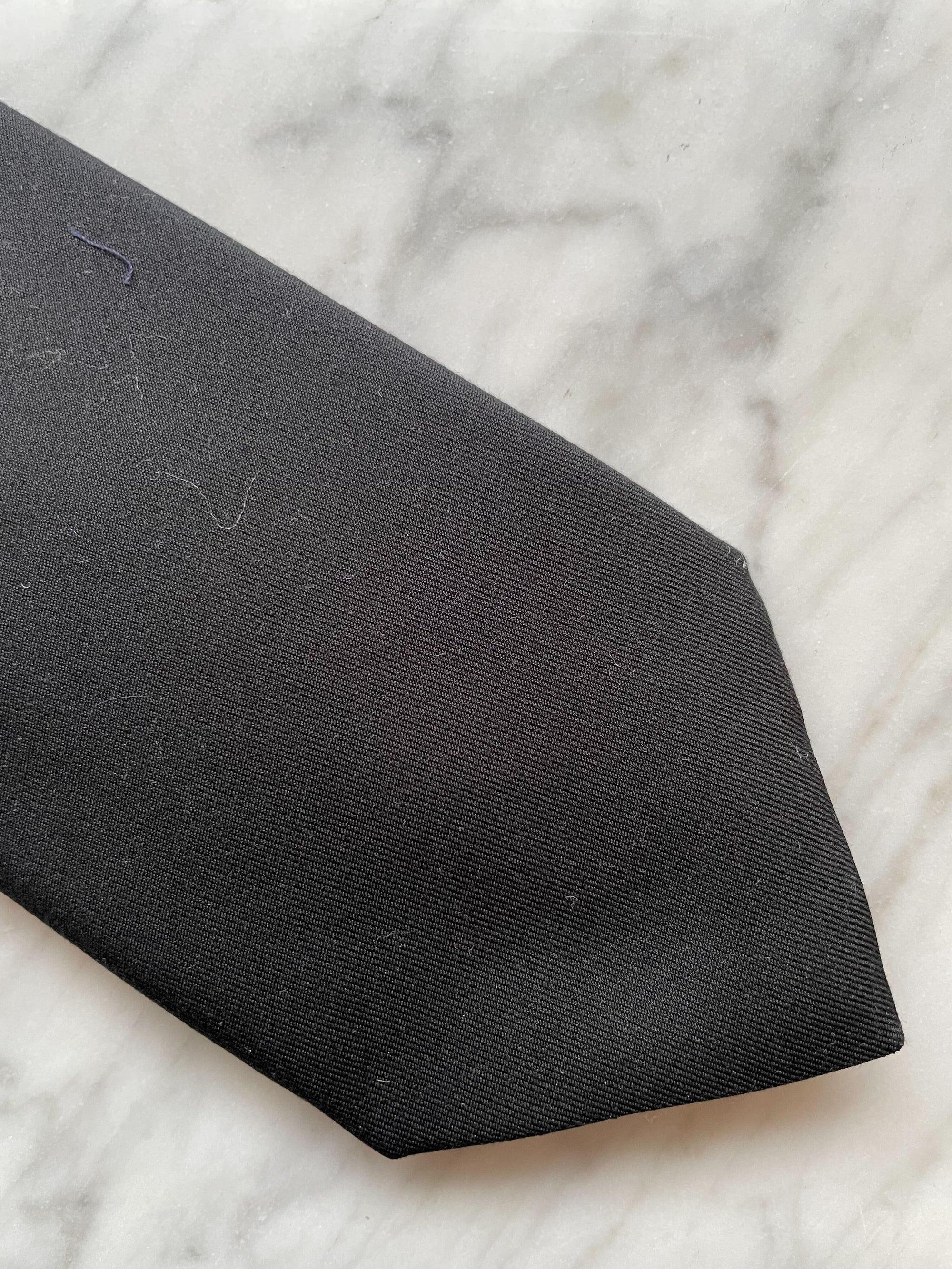 Black Shappe Silk Tie