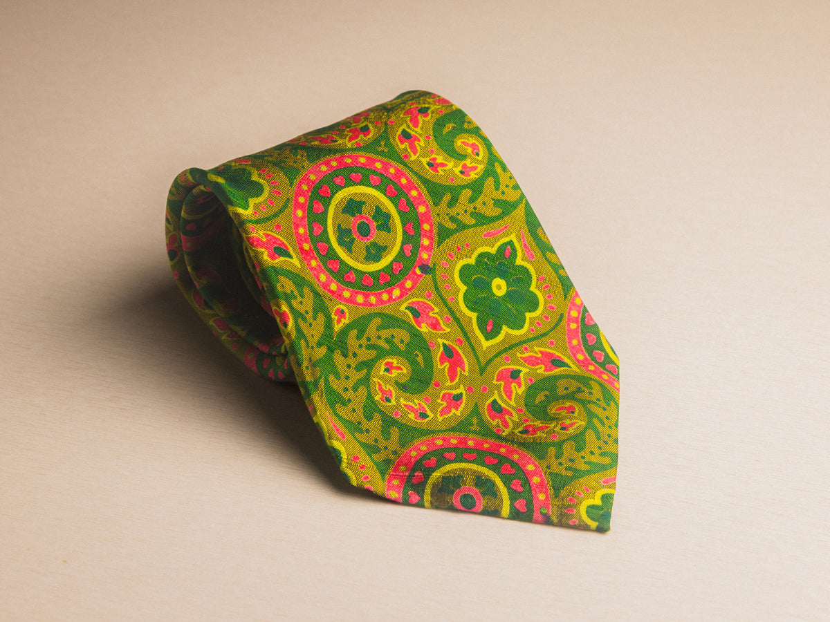Vintage Green and Pink Tie